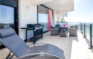 Balkón alebo terasa v ubytovaní Beautiful Apartment In Mijas Costa