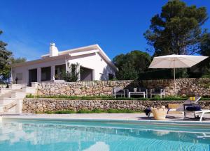 The swimming pool at or close to Nerodavola by PosarelliVillas