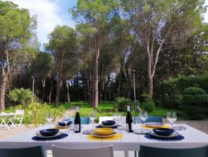 A garden outside Nerodavola by PosarelliVillas