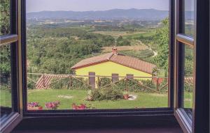 A general mountain view or a mountain view taken from Az apartmant