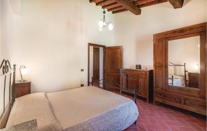 A bed or beds in a room at Levante