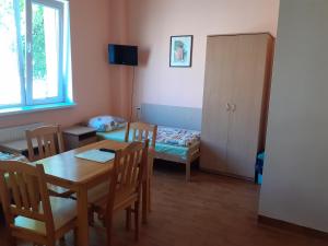 Część wypoczynkowa w obiekcie Szkolne Schronisko Mlodziezowe w Olsztynie
