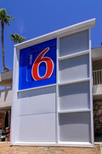Certifikát, hodnocení, plakát nebo jiný dokument vystavený v ubytování Motel 6 Old town Scottsdale Fashion Square