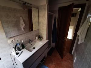 Ένα μπάνιο στο Villetta L'affaccio sul mare +11 φωτογραφίες