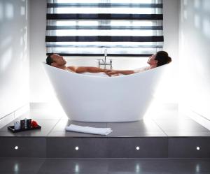 Ένα μπάνιο στο Alexander House Hotel & Utopia Spa