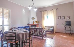 Televízia a/alebo spoločenská miestnosť v ubytovaní Casa Anna Maria + 9 fotografií