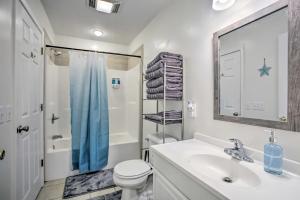 Ένα μπάνιο στο Sunny Bay St Louis Retreat with River Access! +19 φωτογραφίες