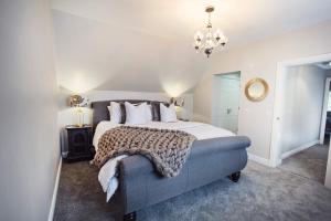 Foto da galeria de Beautiful 4-bed home, Hot Tub & Stunning Views! em Abergavenny