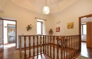 Fotografie z fotogalerie ubytování Nice Home In Raccuja With Kitchen v destinaci Raccuia