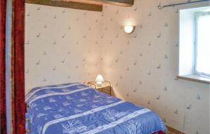 PlozévetにあるAmazing Home In Plozevet With 3 Bedroomsのギャラリーの写真