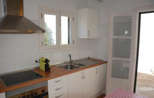 Kuchyňa alebo kuchynka v ubytovaní Lovely Home In Palma De Mallorca