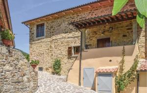 The building in which the holiday home is located Még 13 kép