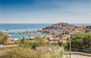- Vistas a la ciudad y al océano en Faraldi, en San Bartolomeo al Mare