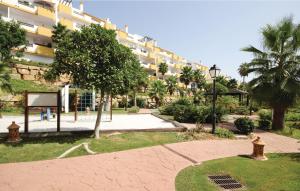 Vonkajšia záhrada v ubytovaní Amazing Apartment In La Cala De Mijas + 26 fotografií