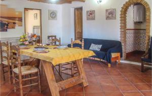 Borge的住宿－Amazing Home In El Borge With Kitchen，相簿中的一張相片