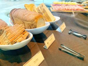 Comida no hotel ou em algum lugar perto