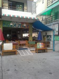 Fotografie z fotogalerie ubytování Pizza Italy Restaurant and Guesthouse v destinaci Pattaya Central