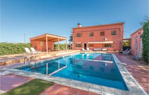 The swimming pool at or close to Stunning Home In Riudellots