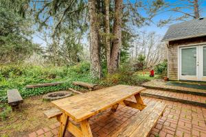 Imagen de la galería de Jetty Oar Knot, en Rockaway Beach 37 fotos más