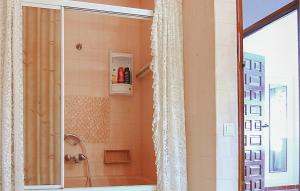 Kúpeľňa v ubytovaní Beautiful Apartment In Palamós