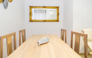 Фотография из галереи 2 Bedroom Nice Apartment In Córdoba в городе Кордова