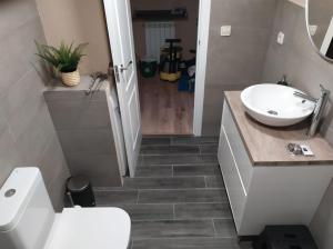 A bathroom at CHECK-IN CASAS El rinconet