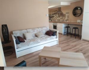 A kitchen or kitchenette at CHECK-IN CASAS El rinconet