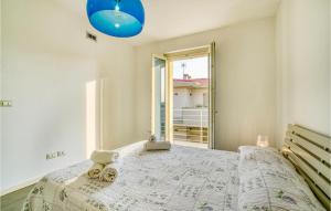 Ένα ή περισσότερα κρεβάτια σε δωμάτιο στο Pet Friendly Apartment