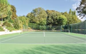 Tennis ou squash au sein de l'appartement ou à proximité