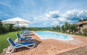 The swimming pool at or close to Cortilla 1