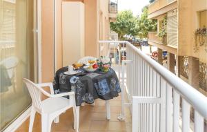 Balkon oz. terasa v nastanitvi Nice Apartment In Sant Feliu De Guxols With Kitchen