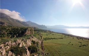 Peisaj natural din apropierea acestei case de vacanță +21 fotografii