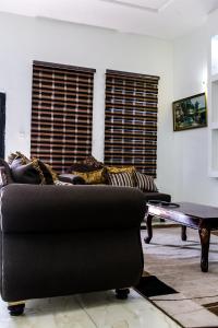 Area soggiorno di 24-7 Electricity Agore Hotels and Suites Ltd