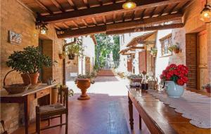 A restaurant or other place to eat at La Capannina
