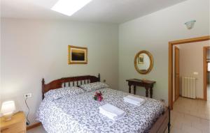 A bed or beds in a room at Casa Fiorini