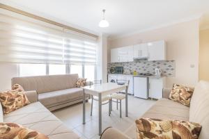 Afbeelding uit fotogalerij van Apartments Near to City Center and Beach in Marmaris