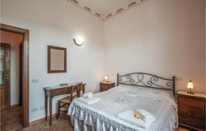 A bed or beds in a room at Tulipano