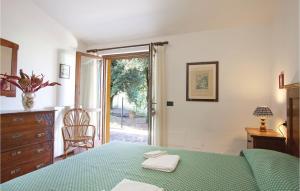 A bed or beds in a room at Il Molino - Casale Il Picchio