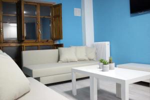 A seating area at El PISO MAS CÉNTRICO DEL HUMEDO DESAYUNO INCLUIDO