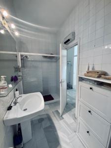 Bathroom sa Apartamento Santa Cruz Casco Antiguo con Terraza