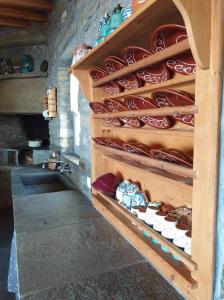 Kuchyň nebo kuchyňský kout v ubytování Diavrouxas House in Sifnos