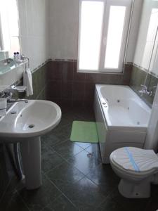 Koupelna v ubytování Vidin Hotel