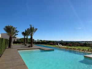 Basen w obiekcie Las Colinas Golf - Naranjo 60 Penthouse lub w pobliżu