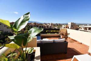 Balkón alebo terasa v ubytovaní Marinas Sunset - Tu Dúplex con Solarium Privado!