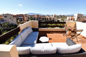 Balkón alebo terasa v ubytovaní Marinas Sunset - Tu Dúplex con Solarium Privado!