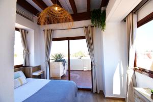 Posteľ alebo postele v izbe v ubytovaní Marinas Sunset - Tu Dúplex con Solarium Privado!