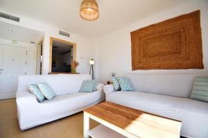 Posedenie v ubytovaní Marinas Sunset - Tu Dúplex con Solarium Privado!