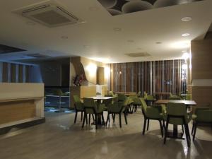 Restavracija oz. druge možnosti za prehrano v nastanitvi Akcayhan Hotel