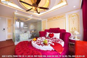 Posezení v ubytování King’s hotel Trung Yên