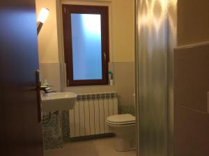 Vannituba majutusasutuses Cadorna Chalet